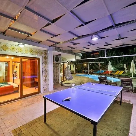 Kalamar Kalkan'da 14 Kisilik