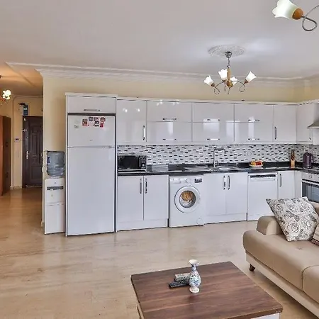 Kalamar Kalkan'da 14 Kisilik فيلة كاس